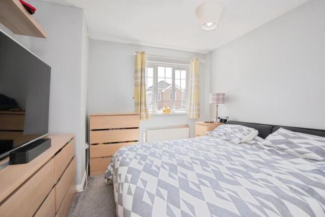 4 bed Detached for sale Image 12