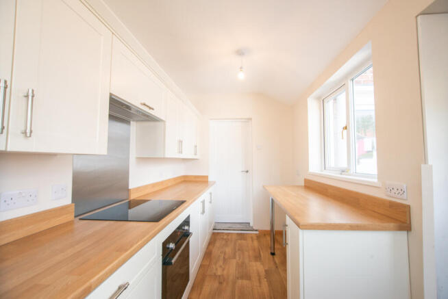 3 bed Terraced to rent Image 7