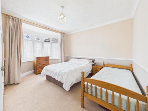 2 bed Detached Bungalow for sale Image 6