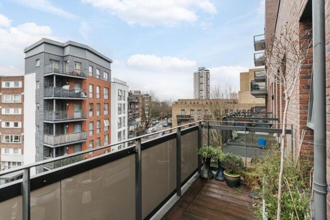Luff Court E3