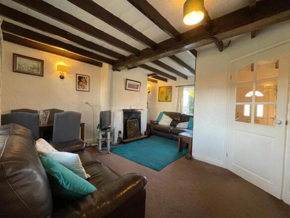 2 bed House for sale Image 5
