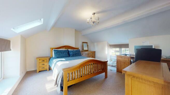 BEDROOM 2