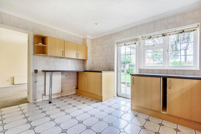 Kitchen/Breakfast...