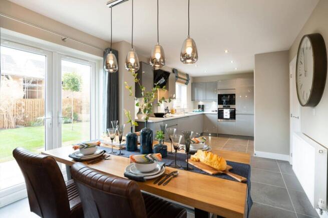4 bed Detached for sale Image 2