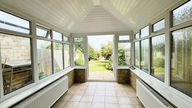 4 bed Town House for sale Image 11