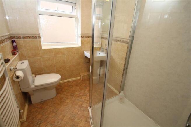 SHOWER ROOM/W.C.