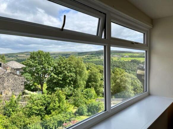 2 bed Terraced for sale Image 8