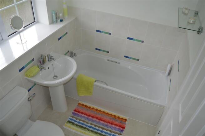 FAMILY BATHROOM