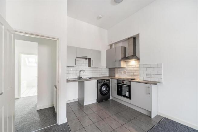 Well fitted kitchen
