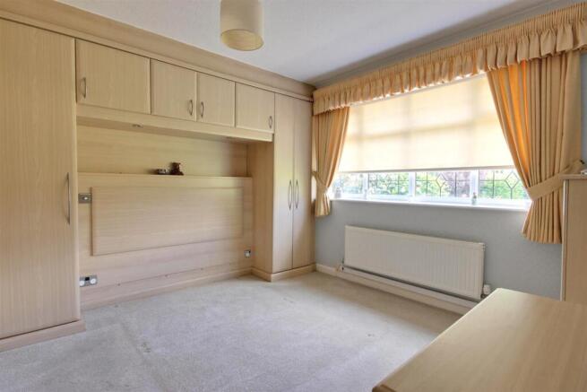 2 bed Detached Bungalow for sale Image 4