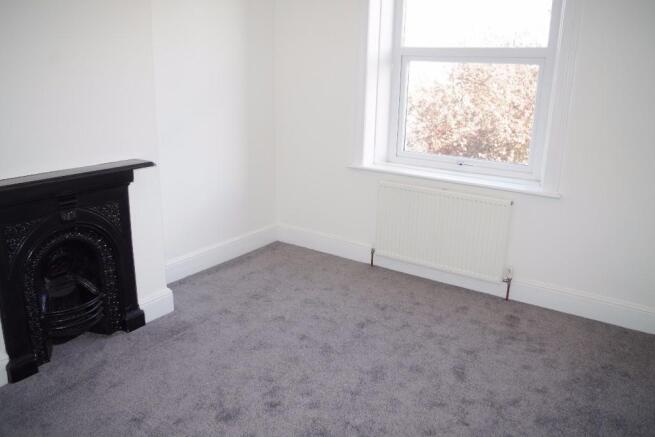 3 bed Terraced to rent Image 6