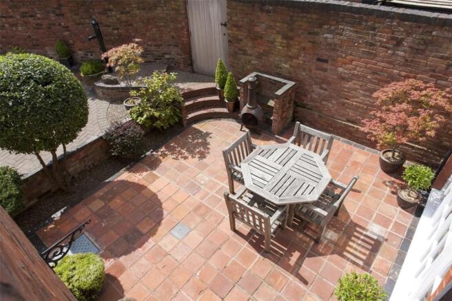 Courtyard Garden