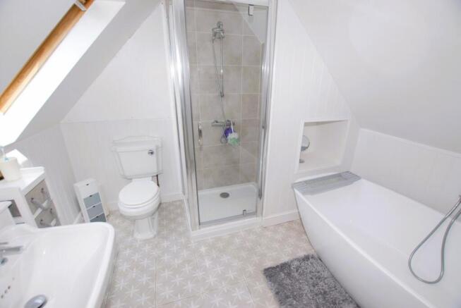 En-Suite Bathroom
