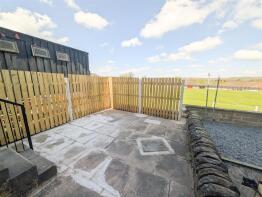 88, Cross Lane, Primrose Hill, Huddersfield HD4 6DL