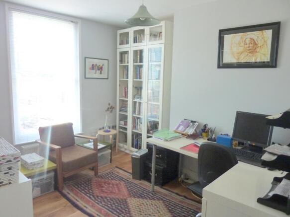 Photo 10