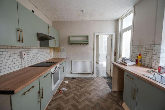 Kitchen (2)