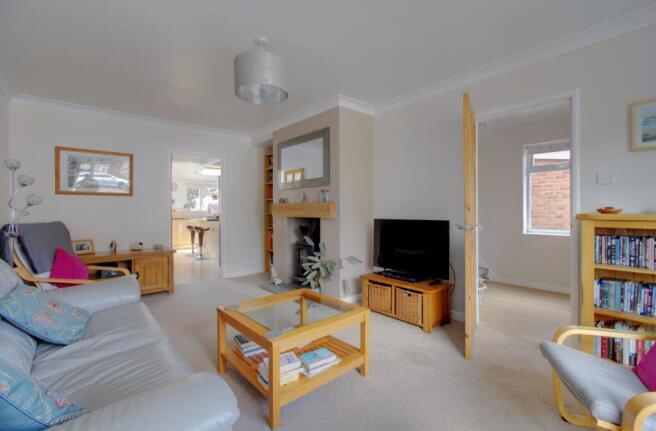 Living Room - Woodcote Avenue Kenilworth - Matt Cl