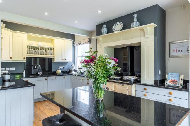 Photo 51