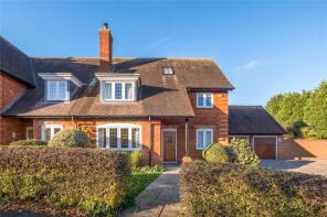 5, Lazell Gardens, Betchworth RH3 7BF