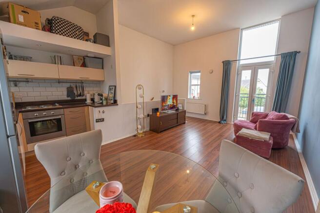 Kitchen/Diner/Living room