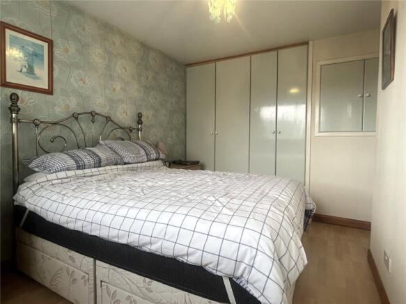 3 bed Semi-Detached for sale Image 11