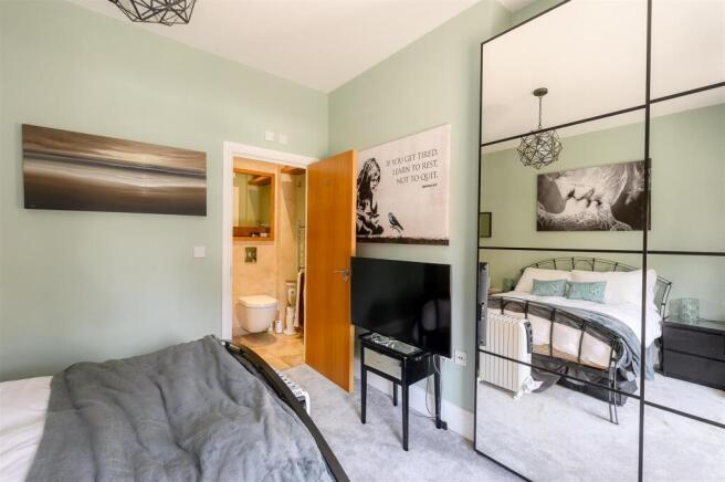 2 bed Apartment for sale Image 9