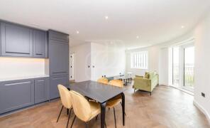 Flat 35, Manners House, Brook Street, Kingston Upon Thames KT1 2BN