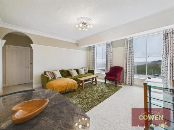 2 bed Apartment for sale Image 7