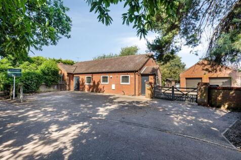 Detached Bungalow in South Wootton Offered Chain Free