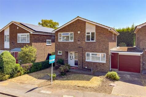 Augustus Close, St. Albans, Hertfordshire, AL3