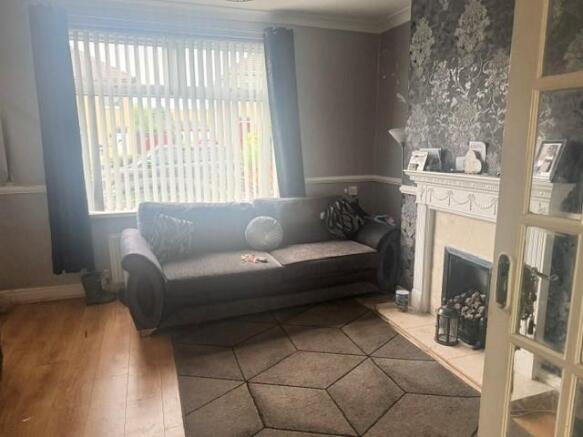 3 bed Semi-Detached for sale Image 6