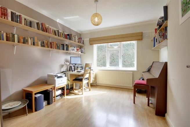 Bedroom 4/Study
