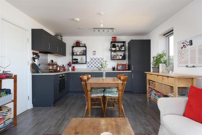 48 Flatts Close 11.JPG