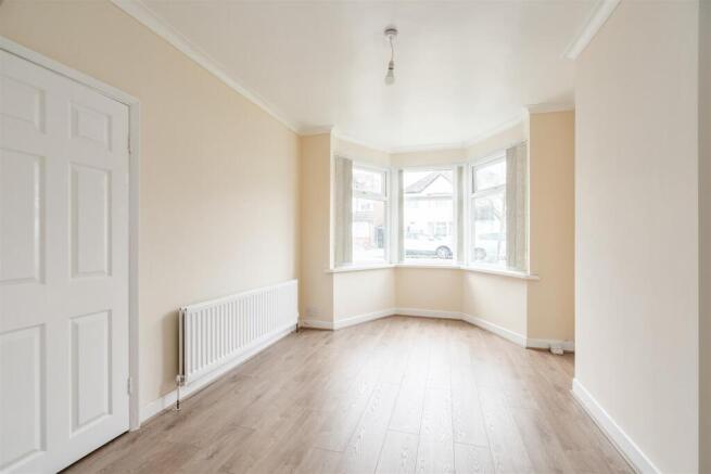 80 Bushmore Road_1.jpg