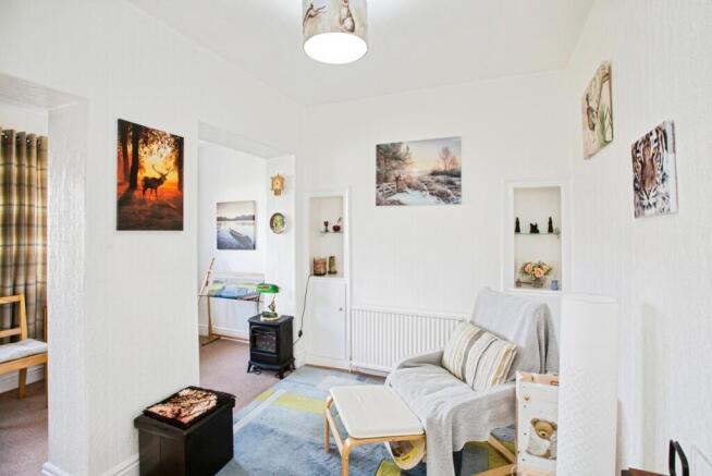 3 bed Semi-Detached for sale Image 8