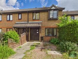 19, Middlefield, Horley RH6 9XP