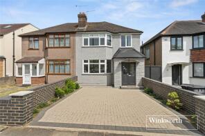 45, Leeside, Barnet EN5 2PD