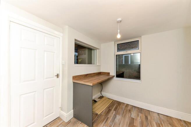 3 bed Terraced for sale Image 8