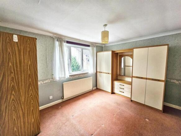 2 bed Detached Bungalow for sale Image 8