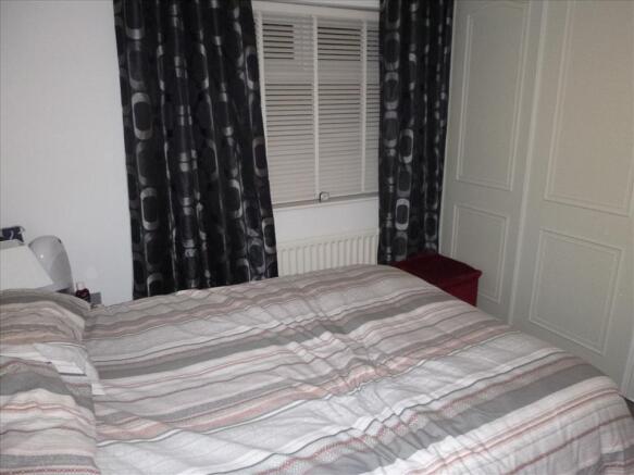 BEDROOM 2