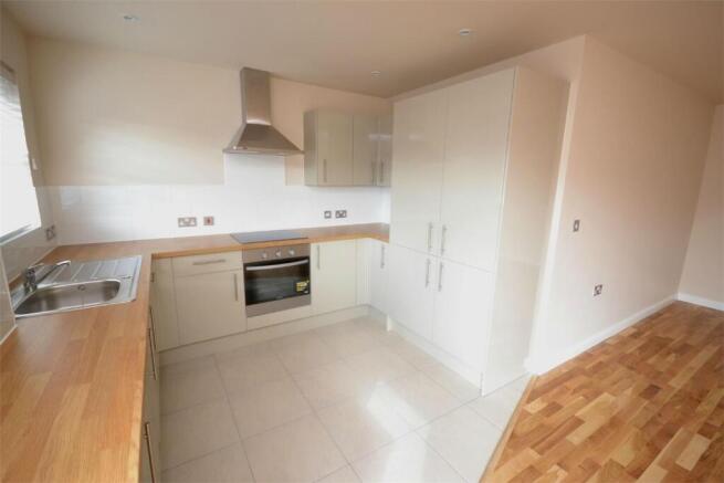 Kitchen 2.jpg