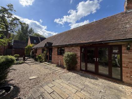 Sherbourne Court, Vicarage Lane, Sherbourne, Nr Warwick