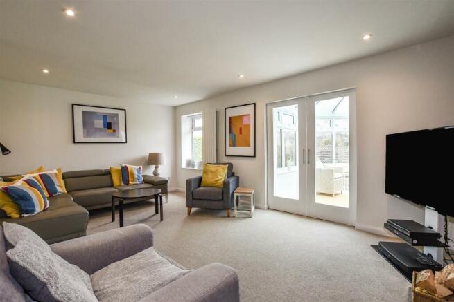 Sitting Room.JPG