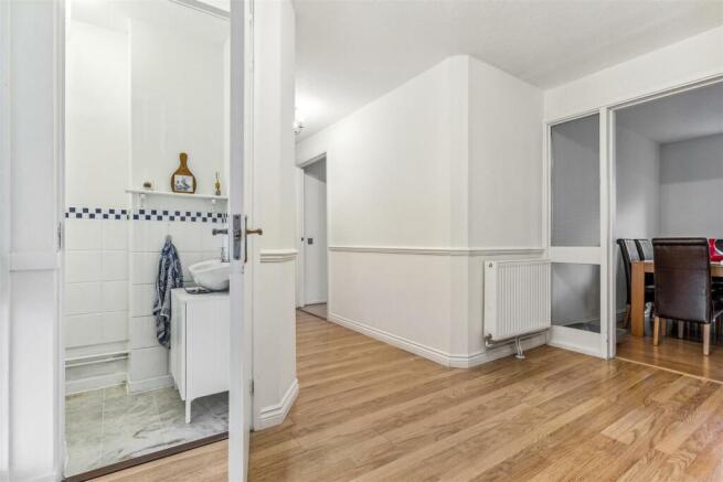 Arnott Close, W4 - FOR SALE