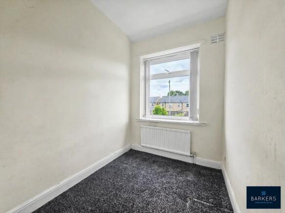 3 bed Town House for sale Image 9