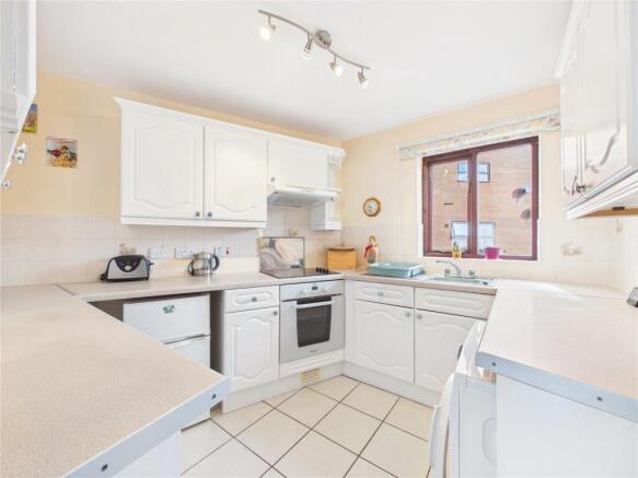 Bicton Avenue, Worcester, Worcestershire, WR5 photo 5