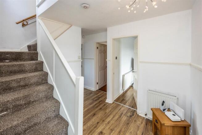 3 bed Semi-Detached Bungalow for sale Image 7
