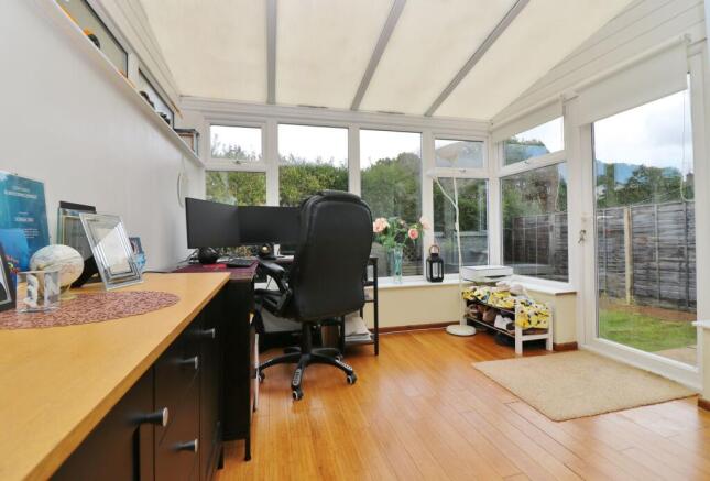 Photo 9