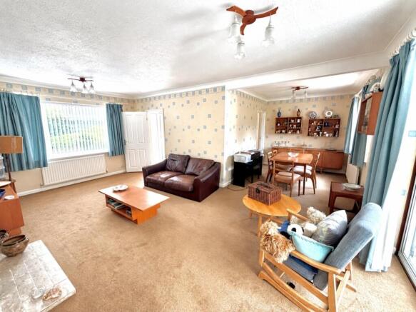 Alderside Walk, Englefield Green, Egham, Surrey, TW20 photo 3