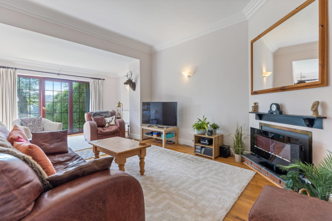 3 bed Mews for sale Image 5